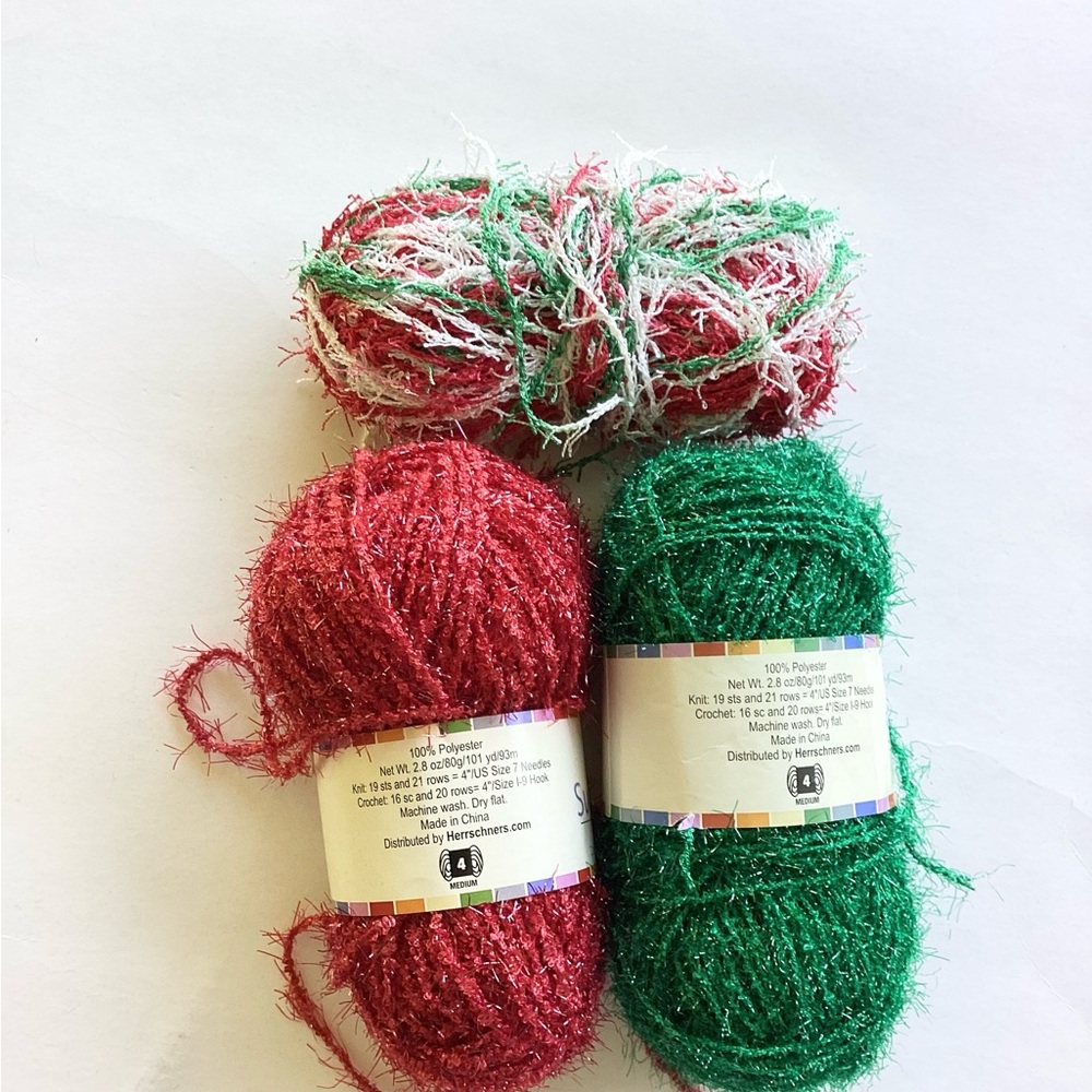 Yarn Suds & Scrub Herrschners Red Heart Scrubby Red Green White Christmas - Picture 7 of 10